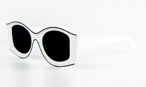 Дамски слънчеви очила Ace Simons с бяла рамка и черни лещи SN-104