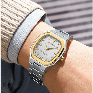 Curren 8458 Silver Black Ρολόι με Μαύρο Καντράν και Ασημένιο Μπρασελέ