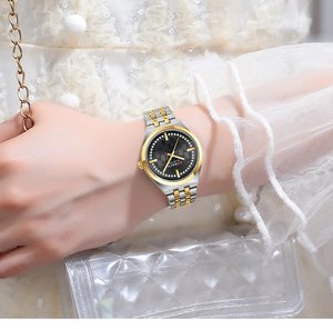 Curren C9096 Silver Black Γυναικείο Ρολόι με Μαύρο Καντράν