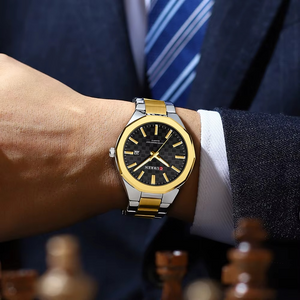 Curren RD-202 Gold Black Ρολόι με Μαύρο Καντράν και Χρυσό Μπρασελέ