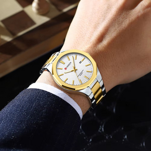 Curren RD-202 Gold White Ρολόι με Λευκό Καντράν και Χρυσό Μπρασελέ