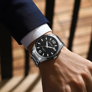 Curren 8434 Silver Black Ρολόι με Μαύρο Καντράν και Ασημένιο Μπρασελέ